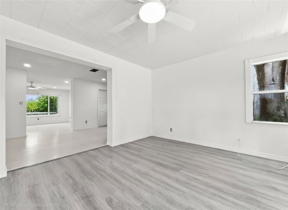 For Sale: $399,900 (2 beds, 2 baths, 1402 Square Feet)