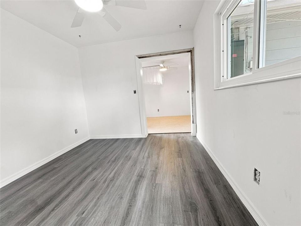 For Sale: $399,900 (2 beds, 2 baths, 1402 Square Feet)
