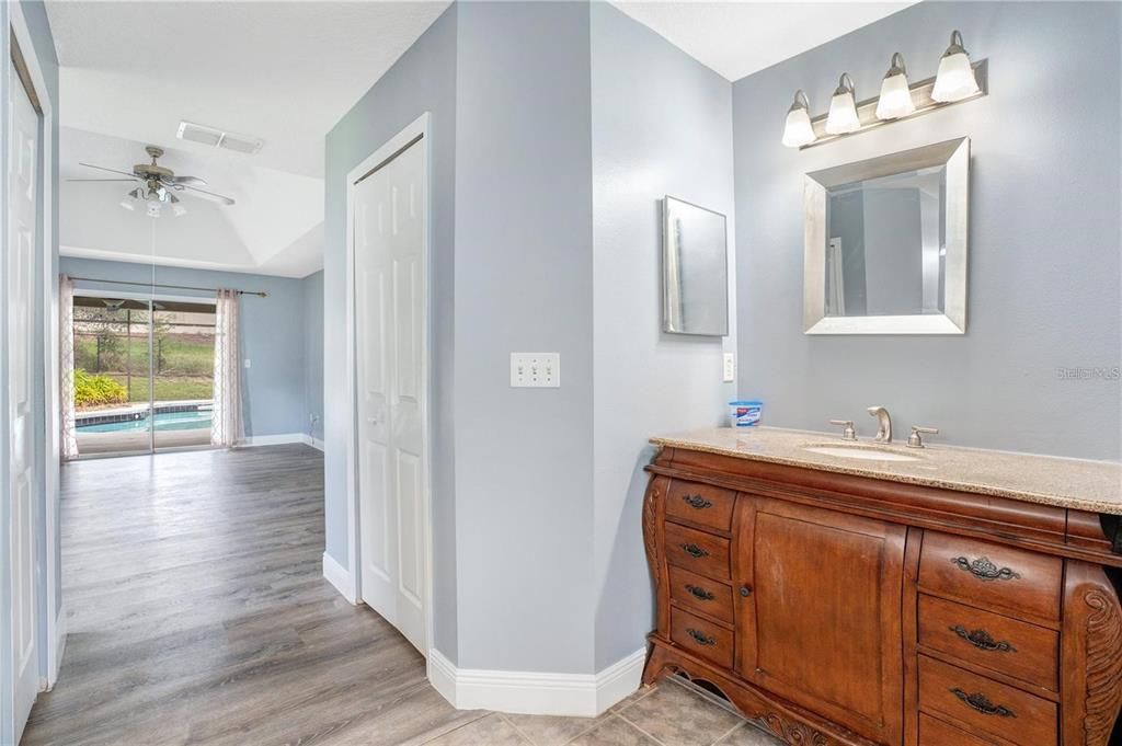 For Rent: $3,400 (4 beds, 3 baths, 2424 Square Feet)