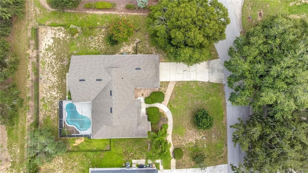 For Rent: $3,400 (4 beds, 3 baths, 2424 Square Feet)