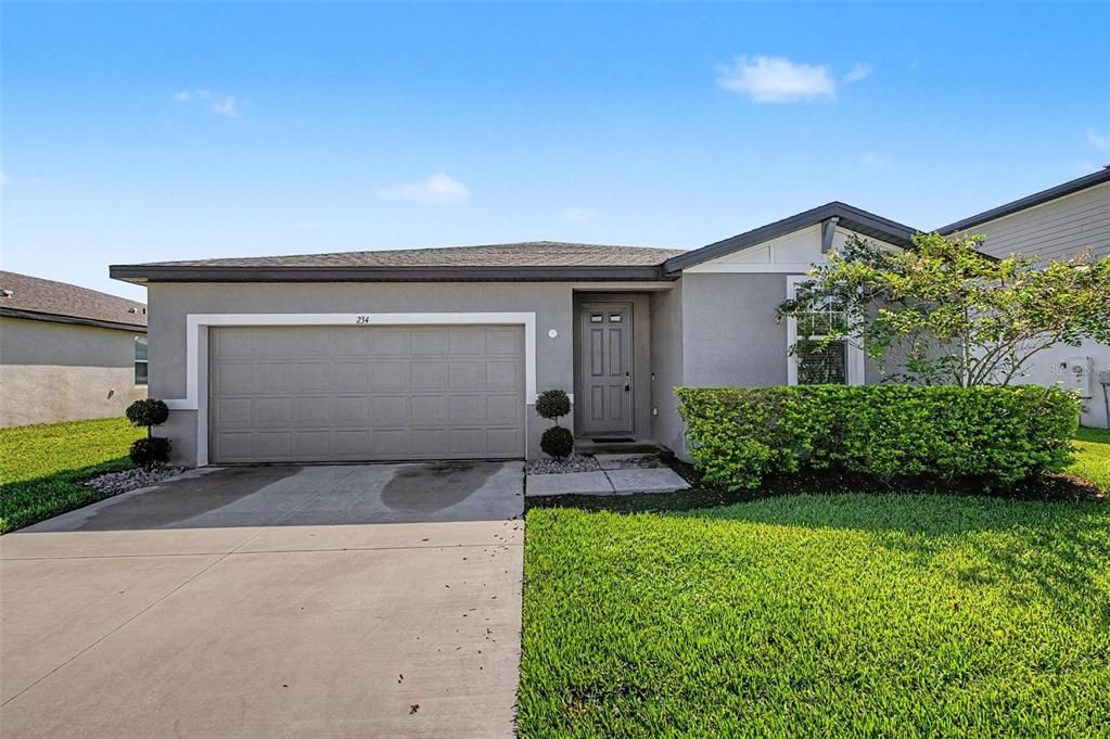 出租: $2,400 (4 贝兹, 2 浴室, 1957 平方英尺)