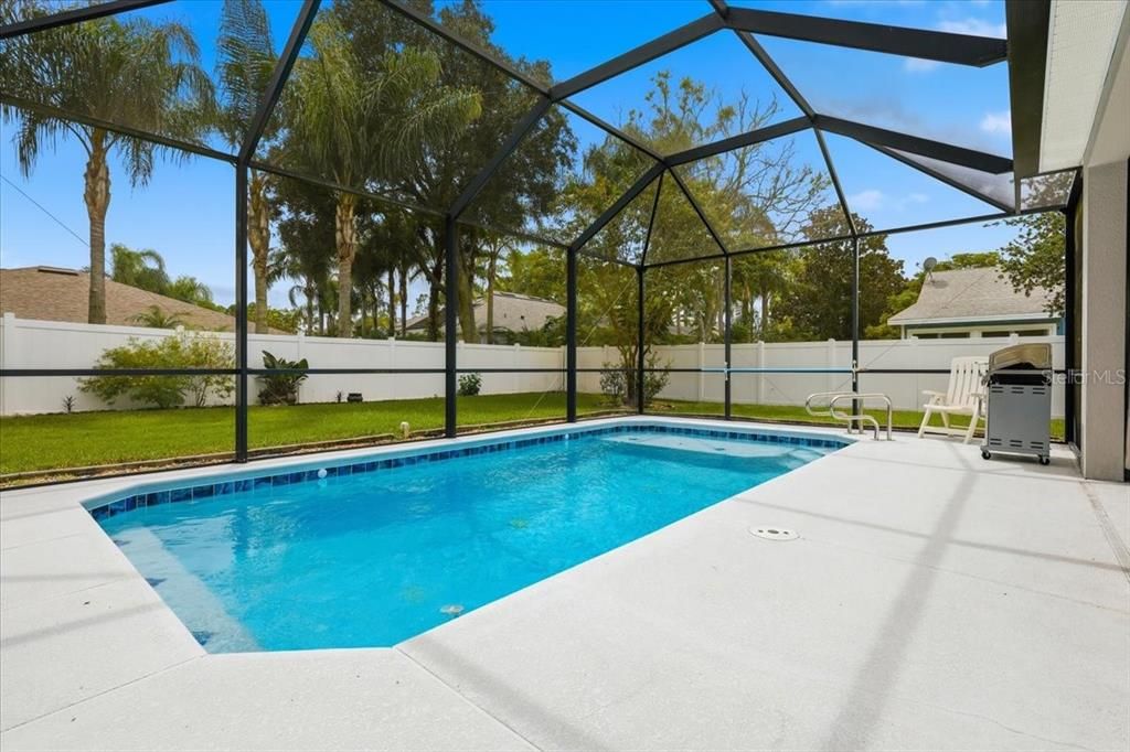 For Sale: $479,000 (3 beds, 2 baths, 2036 Square Feet)