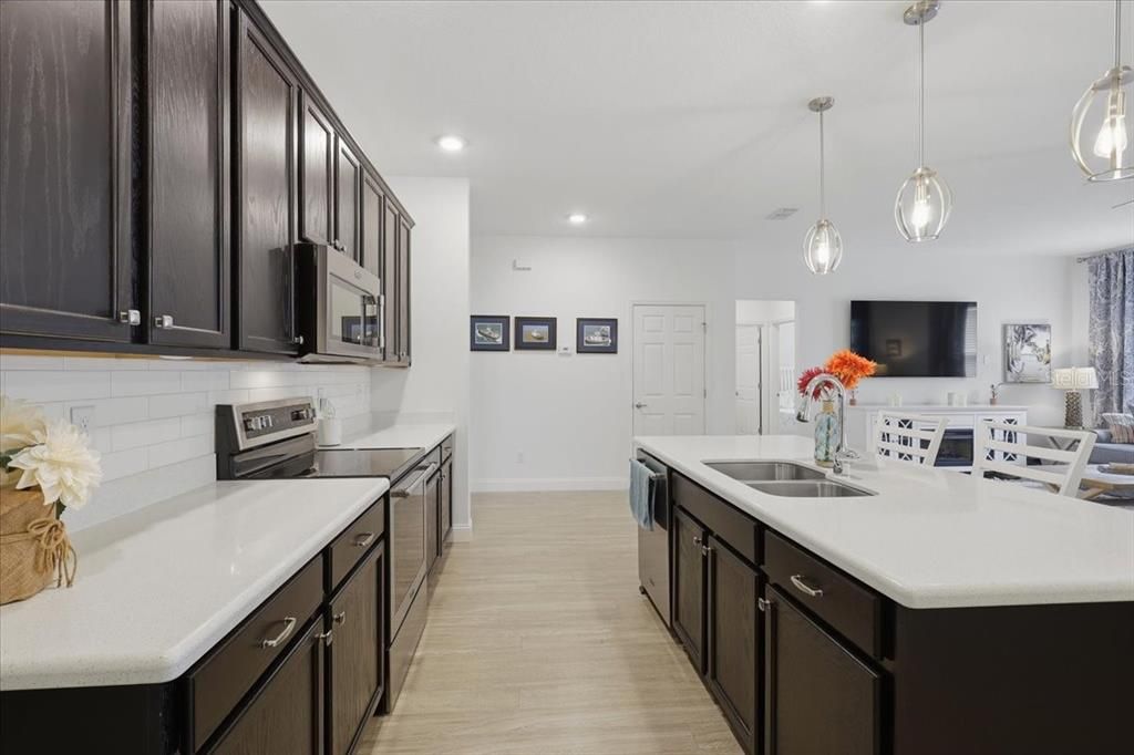 For Sale: $479,000 (3 beds, 2 baths, 2036 Square Feet)
