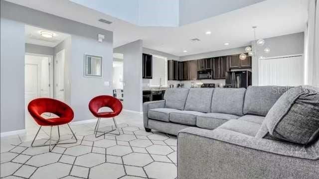 На продажу: $615,000 (6 спален, 4 ванн, 3462 Квадратных фут)