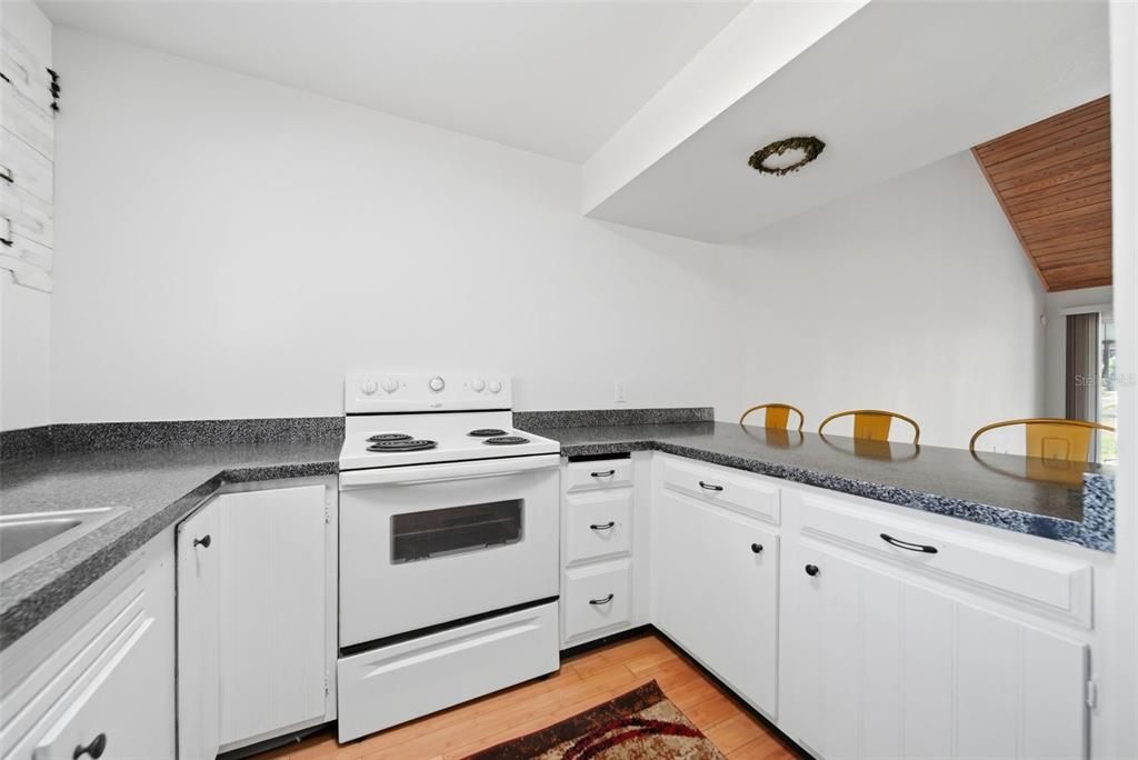 En Venta: $189,000 (2 camas, 2 baños, 974 Pies cuadrados)