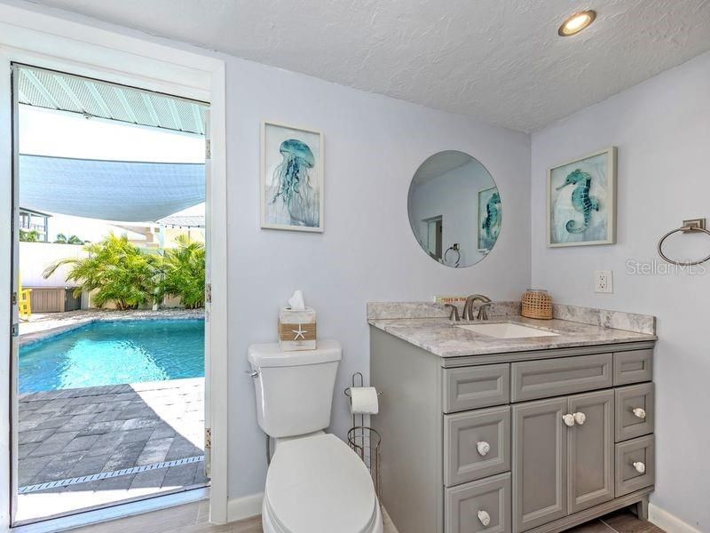 For Sale: $1,999,000 (4 beds, 2 baths, 2767 Square Feet)