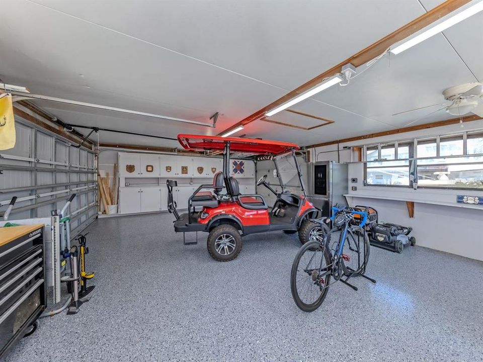 For Sale: $1,999,000 (4 beds, 2 baths, 2767 Square Feet)