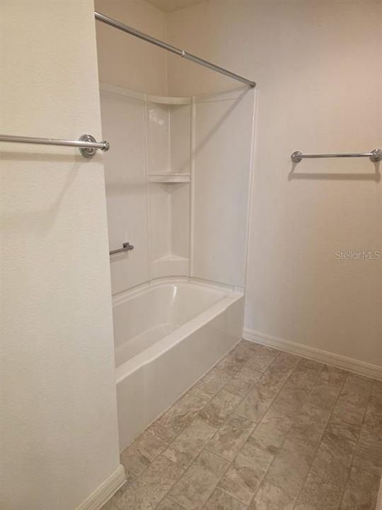 For Sale: $356,900 (3 beds, 2 baths, 1395 Square Feet)