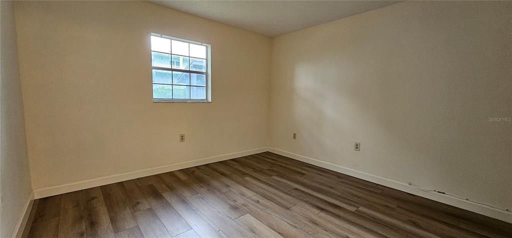 For Rent: $1,899 (2 beds, 1 baths, 931 Square Feet)