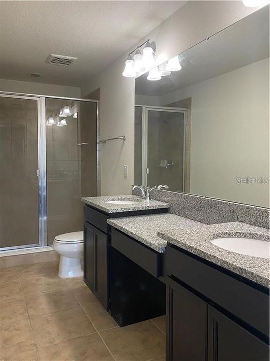 For Sale: $249,900 (2 beds, 2 baths, 1588 Square Feet)