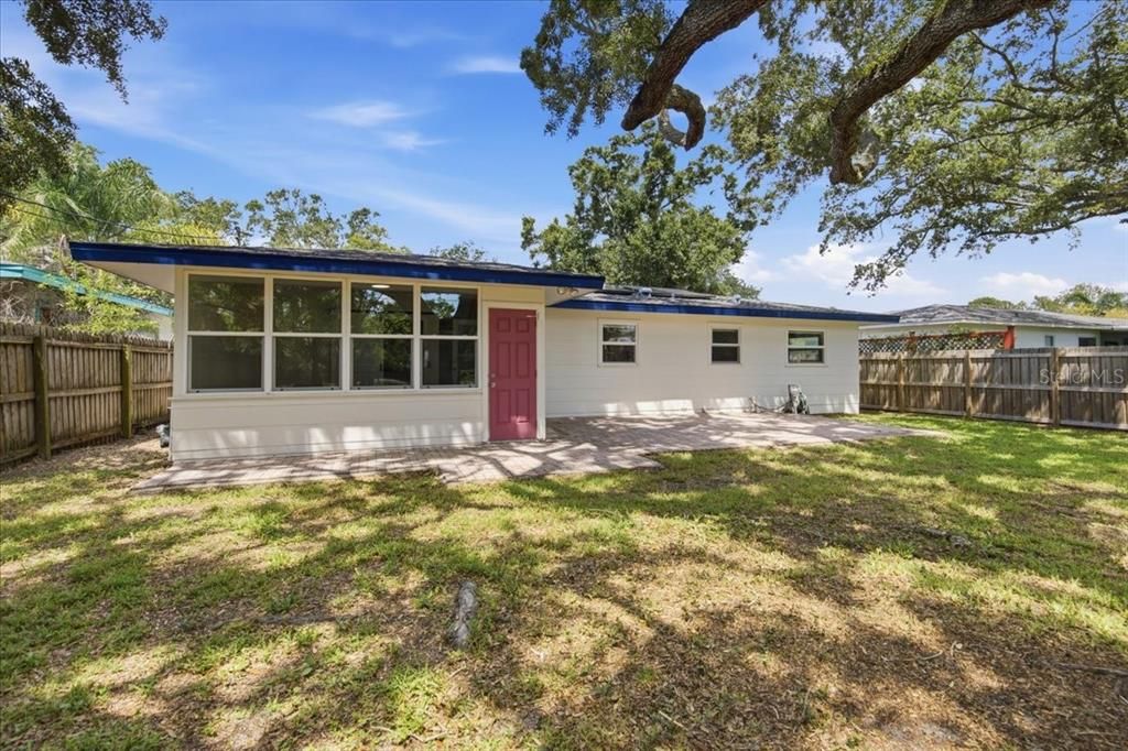 For Sale: $434,900 (3 beds, 1 baths, 1129 Square Feet)
