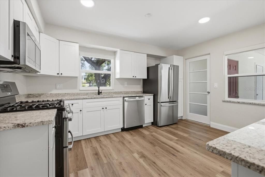 For Sale: $434,900 (3 beds, 1 baths, 1129 Square Feet)