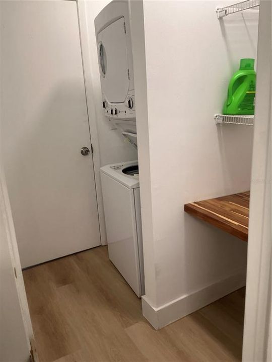 For Sale: $85,000 (1 beds, 1 baths, 700 Square Feet)