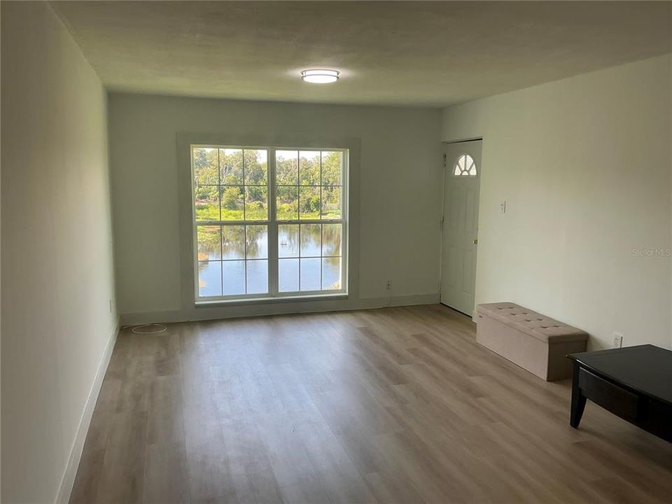 For Sale: $85,000 (1 beds, 1 baths, 700 Square Feet)