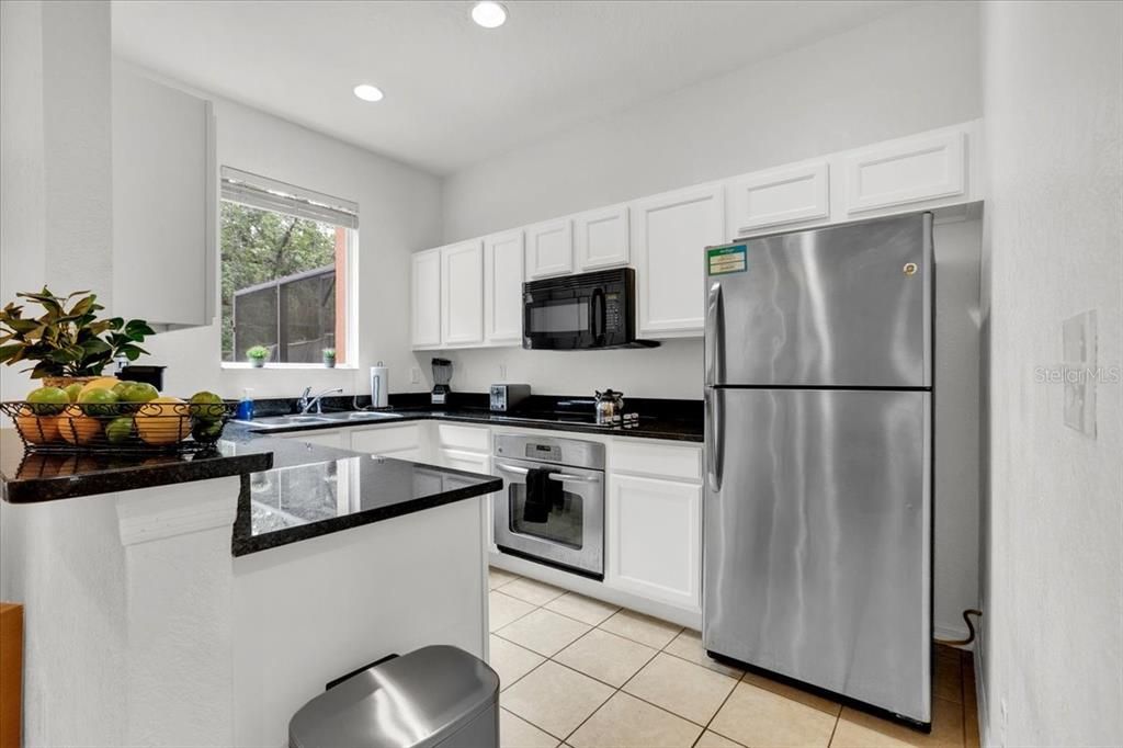 For Sale: $350,000 (4 beds, 3 baths, 1440 Square Feet)