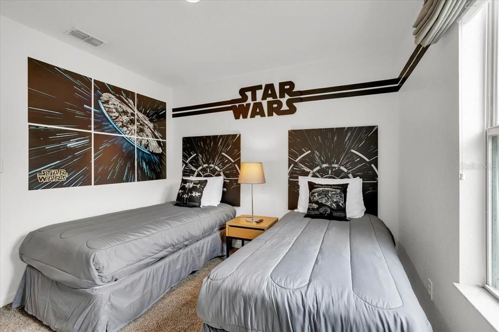 For Sale: $350,000 (4 beds, 3 baths, 1440 Square Feet)