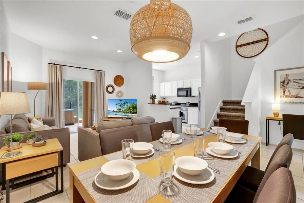 For Sale: $350,000 (4 beds, 3 baths, 1440 Square Feet)