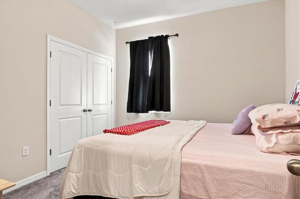 En Venta: $359,000 (4 camas, 2 baños, 2035 Pies cuadrados)