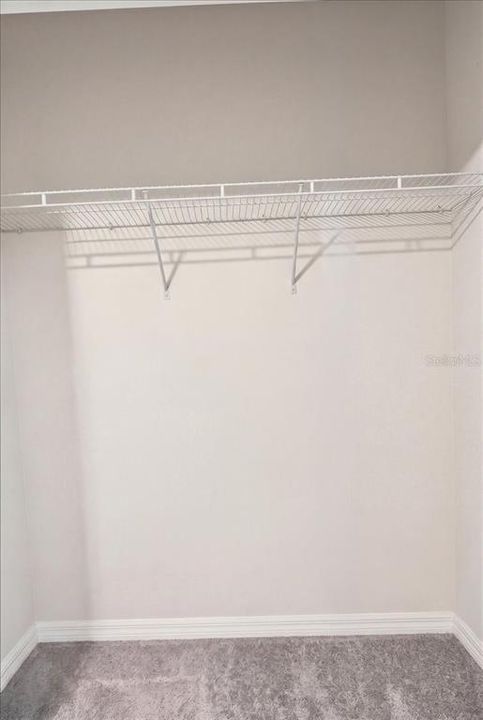 En Venta: $359,000 (4 camas, 2 baños, 2035 Pies cuadrados)
