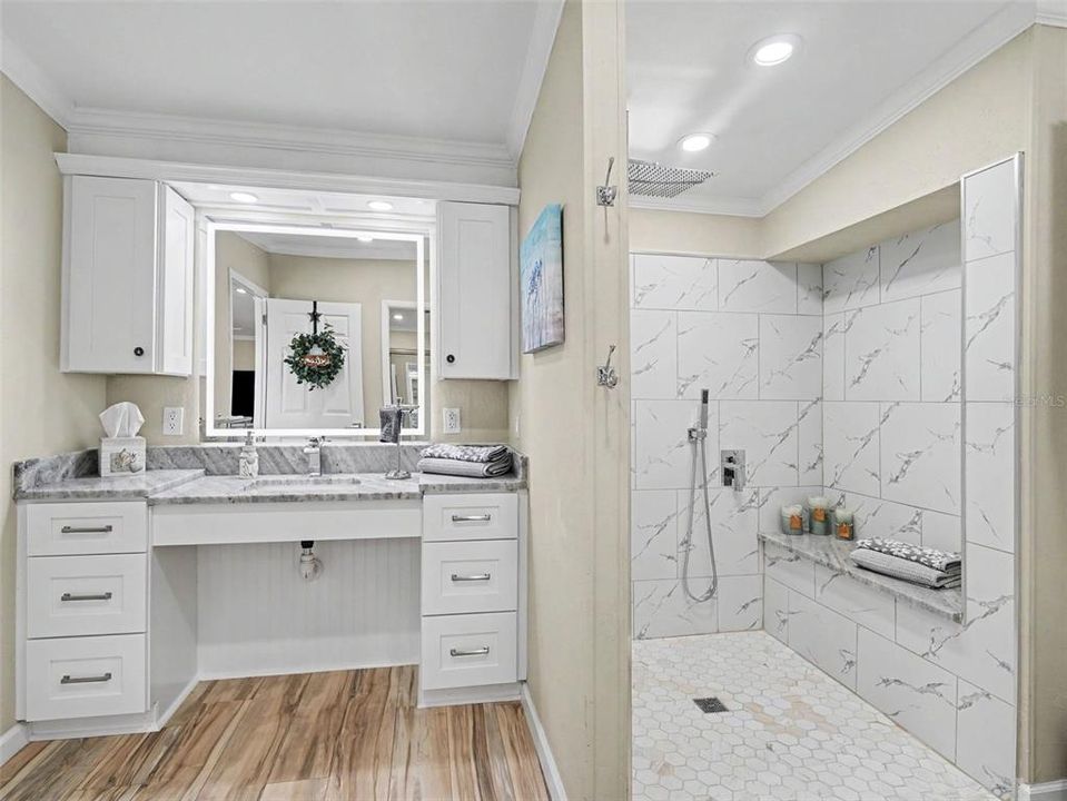 For Sale: $325,000 (2 beds, 2 baths, 1552 Square Feet)