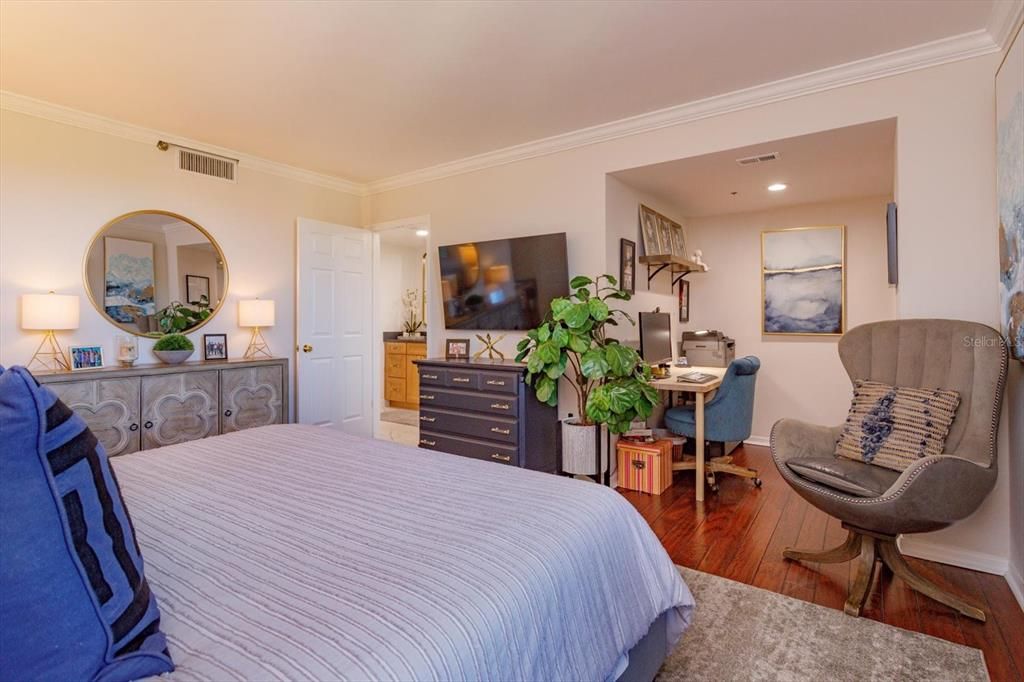 For Rent: $3,900 (2 beds, 2 baths, 1870 Square Feet)