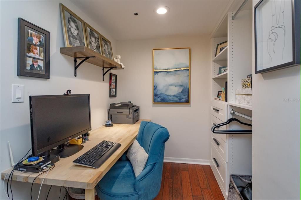 For Rent: $3,900 (2 beds, 2 baths, 1870 Square Feet)