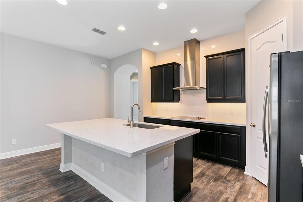 For Rent: $3,395 (4 beds, 3 baths, 2130 Square Feet)