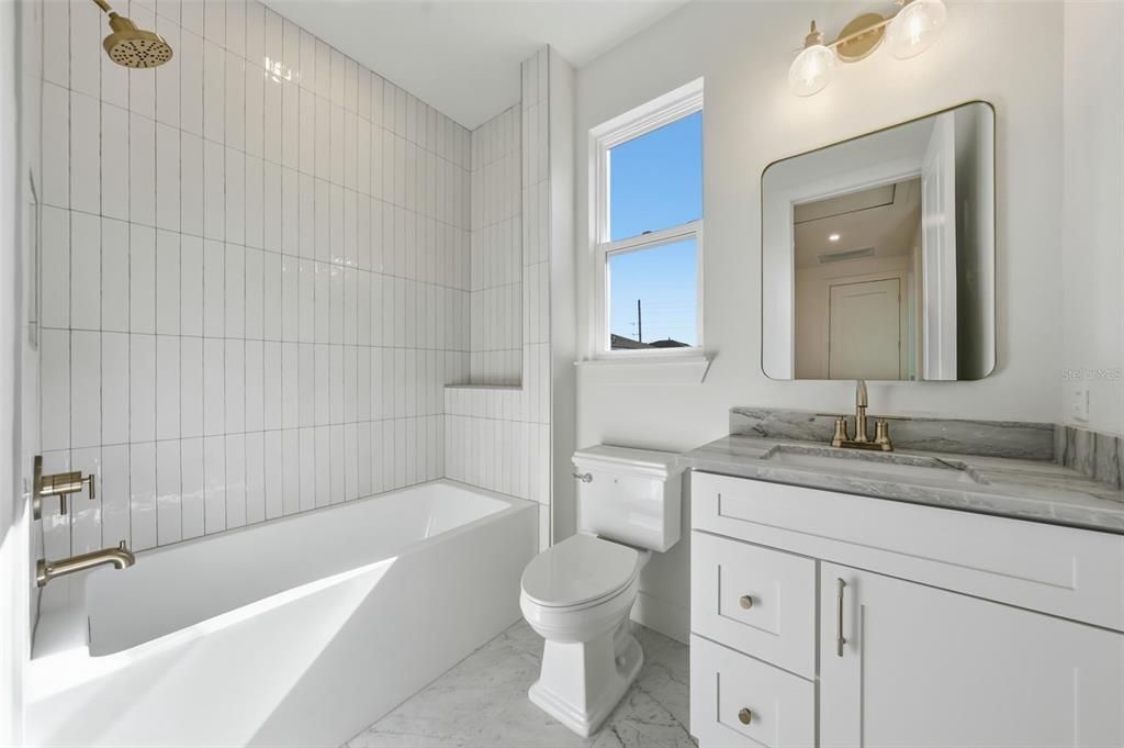 En Venta: $619,000 (3 camas, 2 baños, 1458 Pies cuadrados)