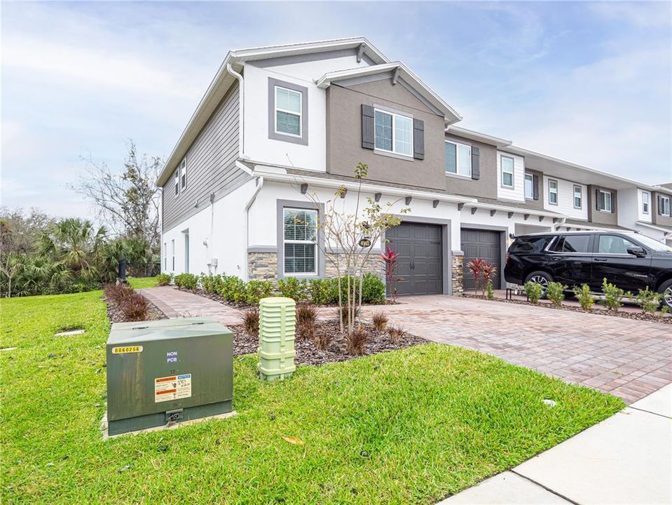 For Sale: $489,000 (4 beds, 3 baths, 1801 Square Feet)