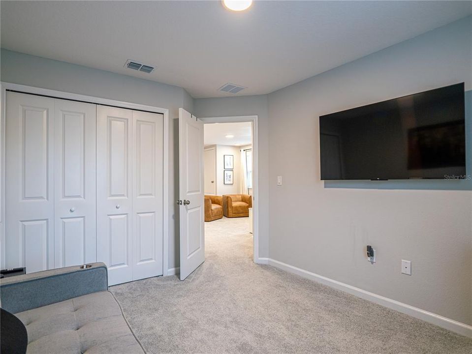 For Sale: $489,000 (4 beds, 3 baths, 1801 Square Feet)