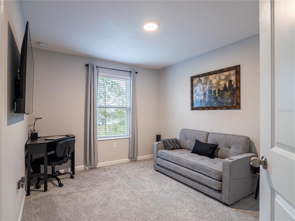 For Sale: $489,000 (4 beds, 3 baths, 1801 Square Feet)
