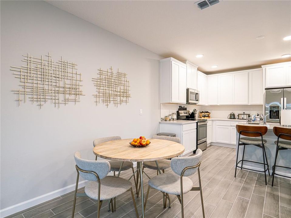 For Sale: $489,000 (4 beds, 3 baths, 1801 Square Feet)