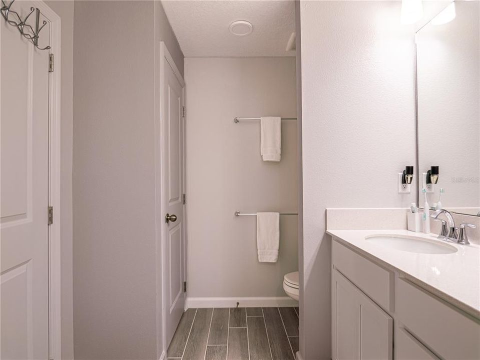 For Sale: $489,000 (4 beds, 3 baths, 1801 Square Feet)