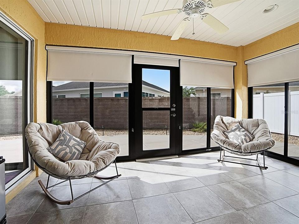For Sale: $325,000 (3 beds, 2 baths, 1442 Square Feet)