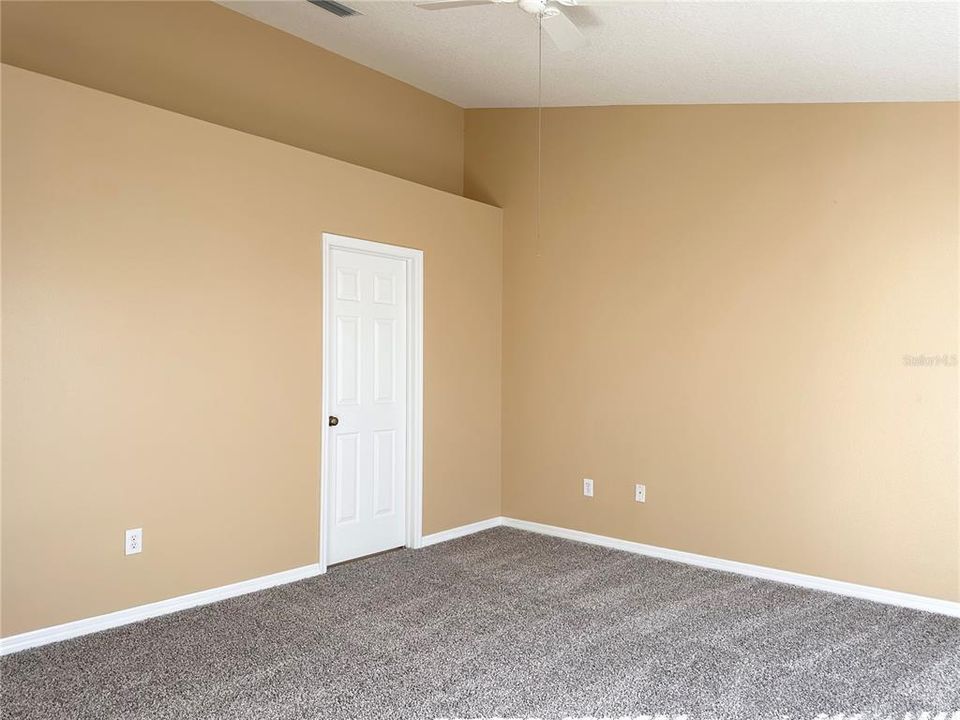 For Rent: $1,995 (2 beds, 1 baths, 1134 Square Feet)