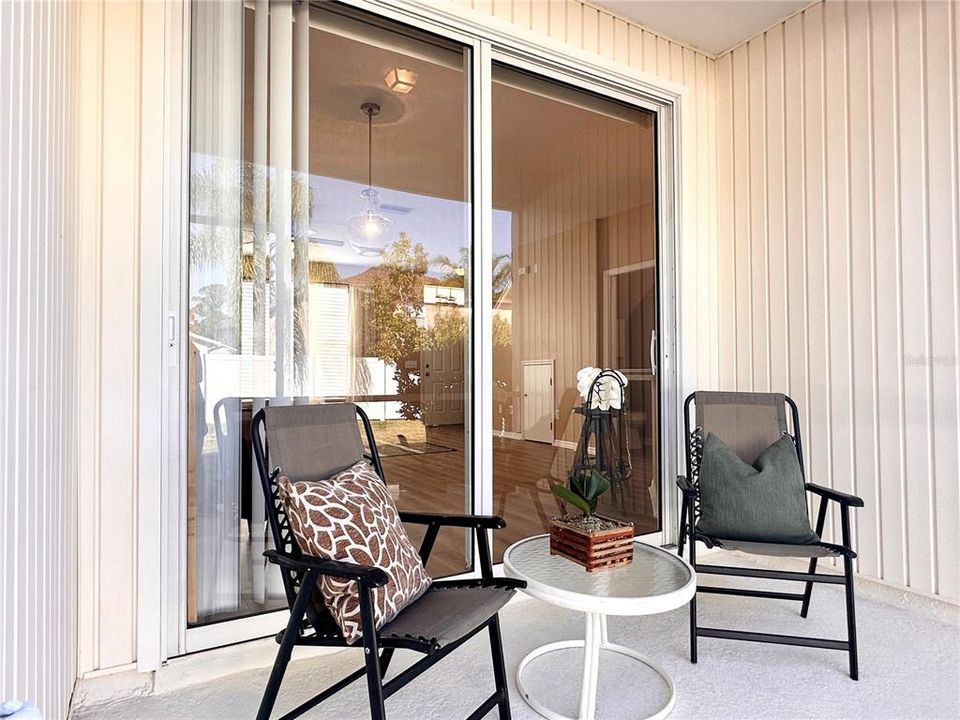 For Rent: $1,995 (2 beds, 1 baths, 1134 Square Feet)