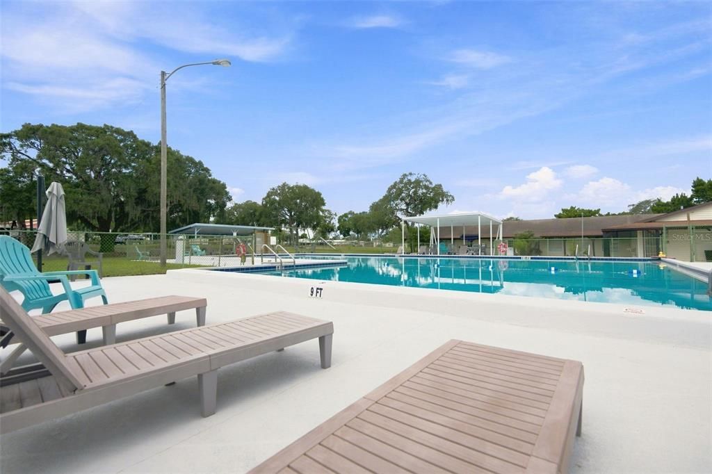For Sale: $119,000 (2 beds, 1 baths, 840 Square Feet)