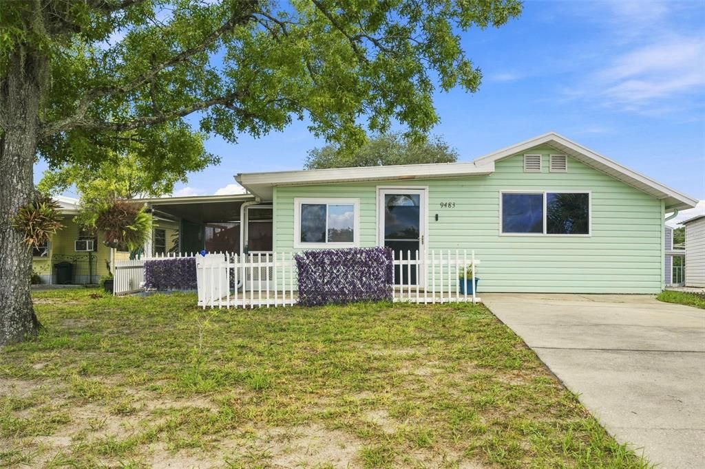 For Sale: $119,000 (2 beds, 1 baths, 840 Square Feet)
