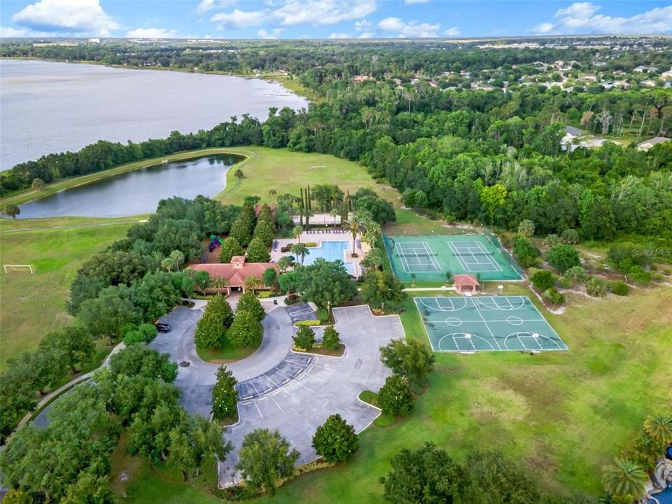 En Venta: $624,900 (5 camas, 4 baños, 3207 Pies cuadrados)