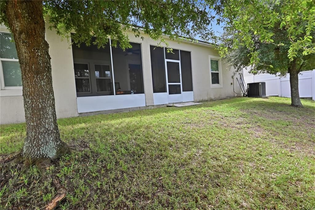 En Venta: $367,000 (4 camas, 3 baños, 2432 Pies cuadrados)