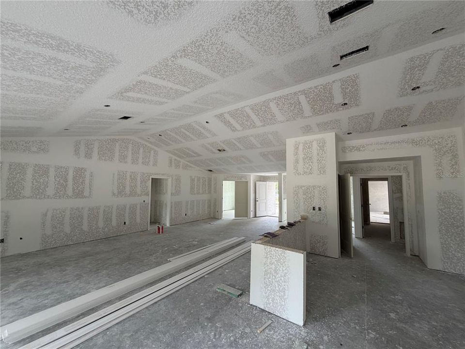For Sale: $412,950 (4 beds, 2 baths, 2557 Square Feet)