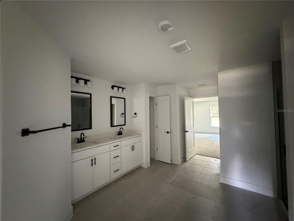 For Sale: $412,950 (4 beds, 2 baths, 2557 Square Feet)