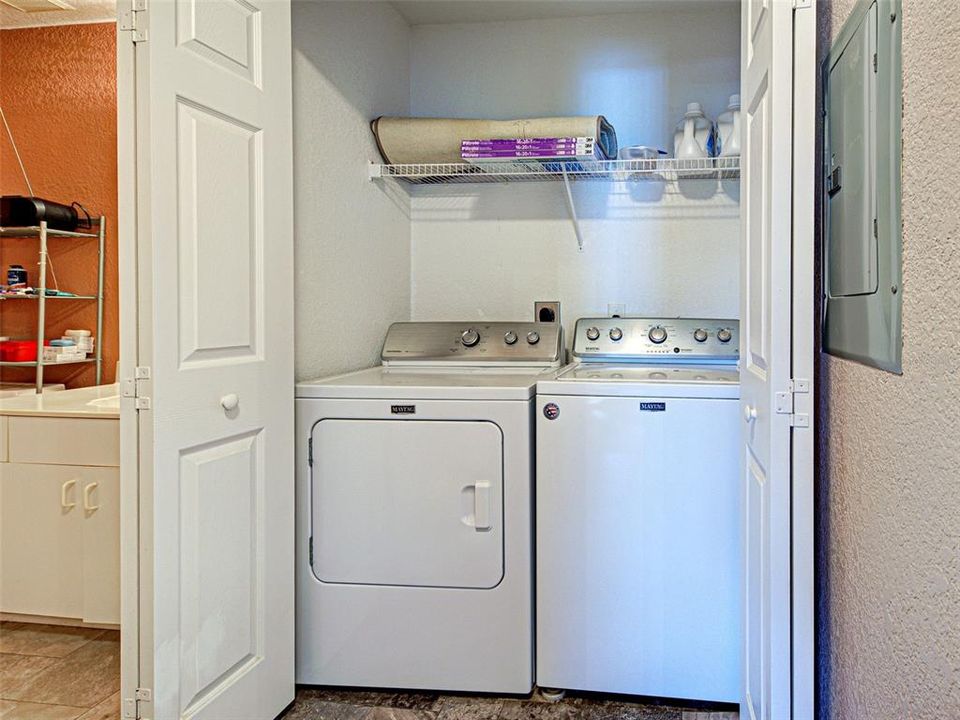 En Venta: $182,500 (2 camas, 2 baños, 1153 Pies cuadrados)