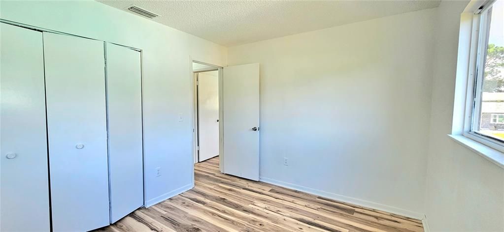 For Sale: $174,000 (2 beds, 2 baths, 1008 Square Feet)