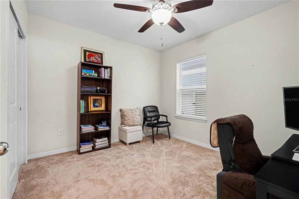 For Sale: $519,900 (5 beds, 3 baths, 2615 Square Feet)