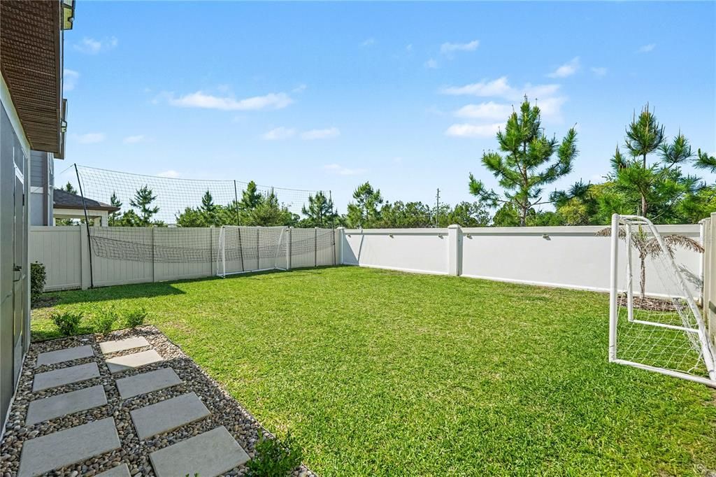 For Sale: $519,900 (5 beds, 3 baths, 2615 Square Feet)