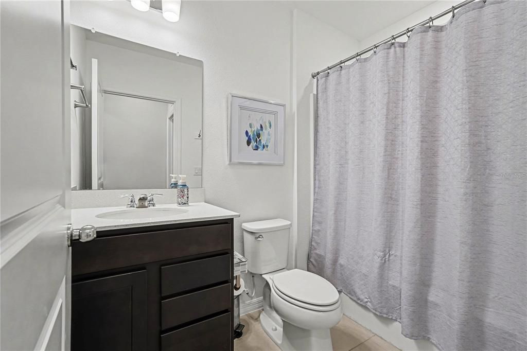 For Sale: $519,900 (5 beds, 3 baths, 2615 Square Feet)