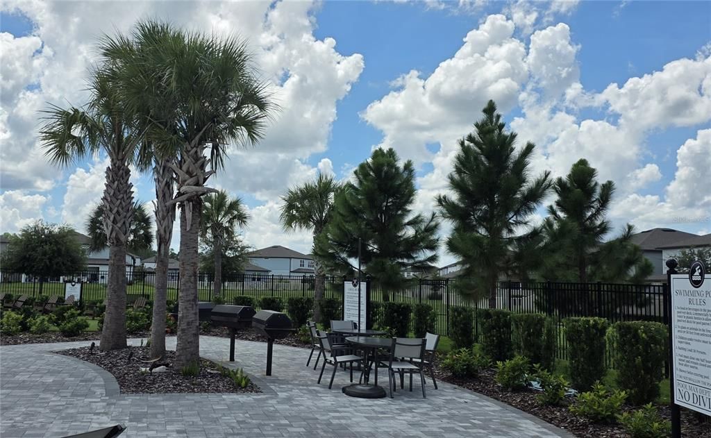 For Sale: $519,900 (5 beds, 3 baths, 2615 Square Feet)