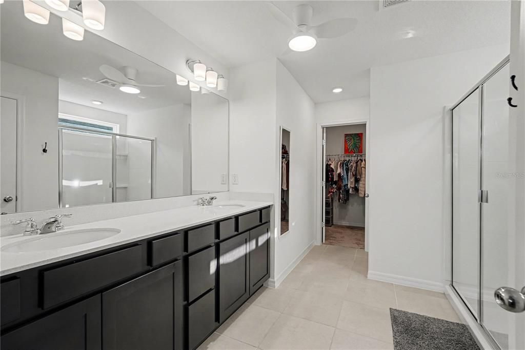 For Sale: $519,900 (5 beds, 3 baths, 2615 Square Feet)