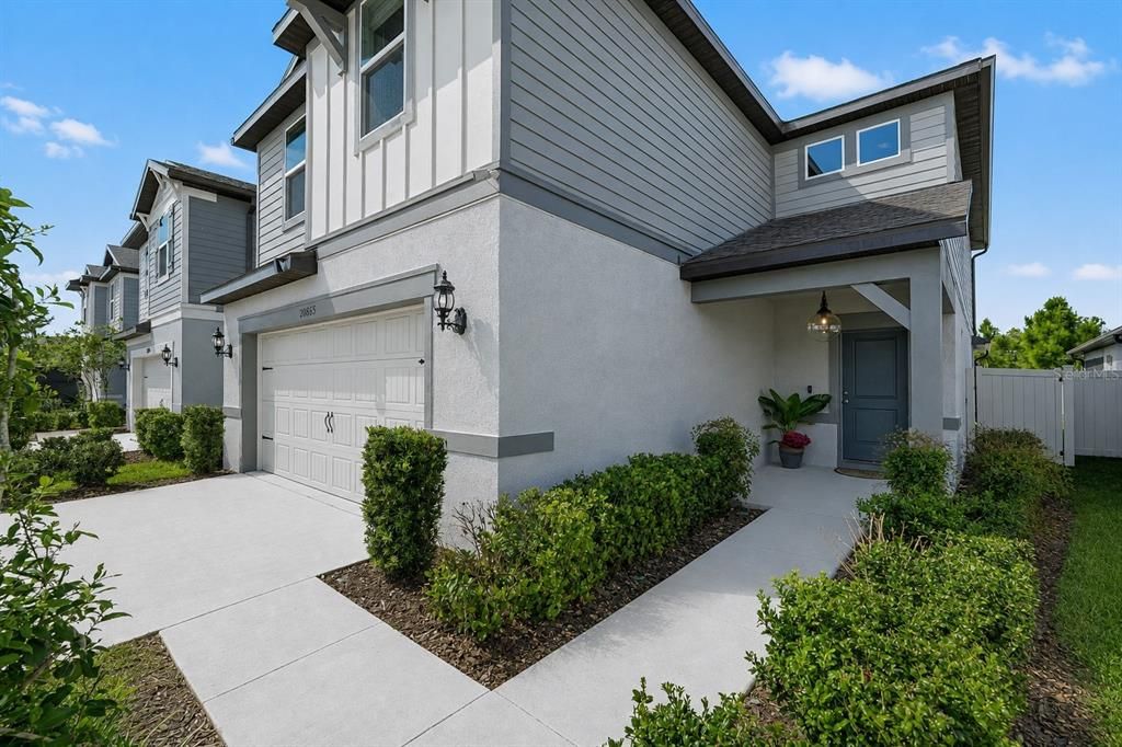 For Sale: $519,900 (5 beds, 3 baths, 2615 Square Feet)